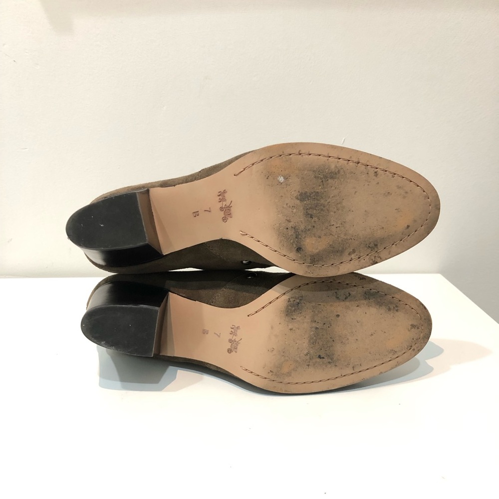 Coach: Women’s Suede Heeled Bootie with Pull Tabs: Size: 7 - Picture 7 of 8